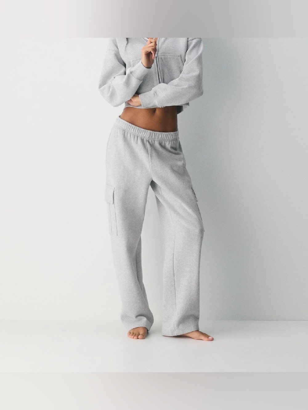 Aritzia Cozy Sweatfleece Mega Cargo Sweatpant